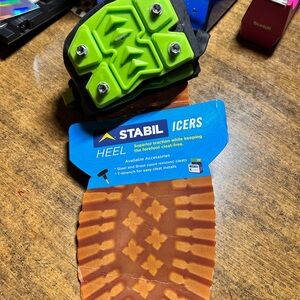 Stabil heel Icers brand new